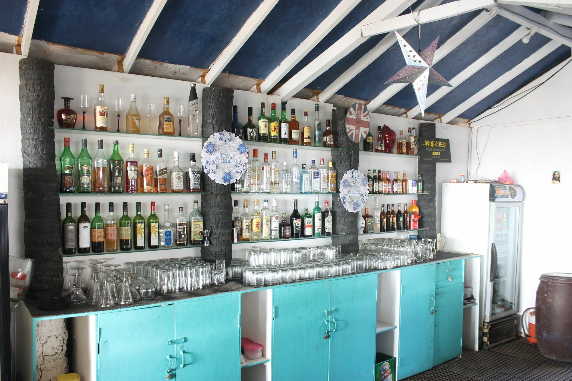 Rock Water Resort Morjim Extérieur photo